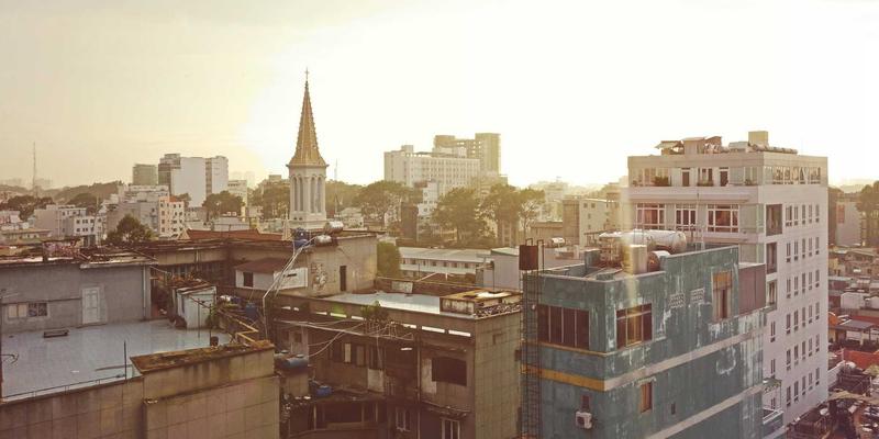 最佳时节指南：如何通过专业旅行服务预订德纳里峰晴空观光航班
